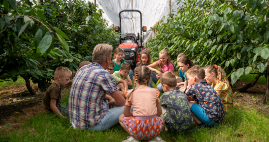 Boerderijeducatie fruitteler